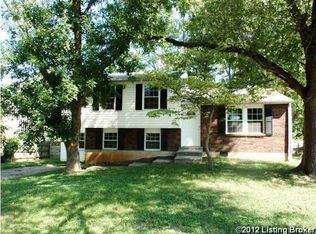 4513 Lunenburg Dr, Worthington Hills, KY 40245