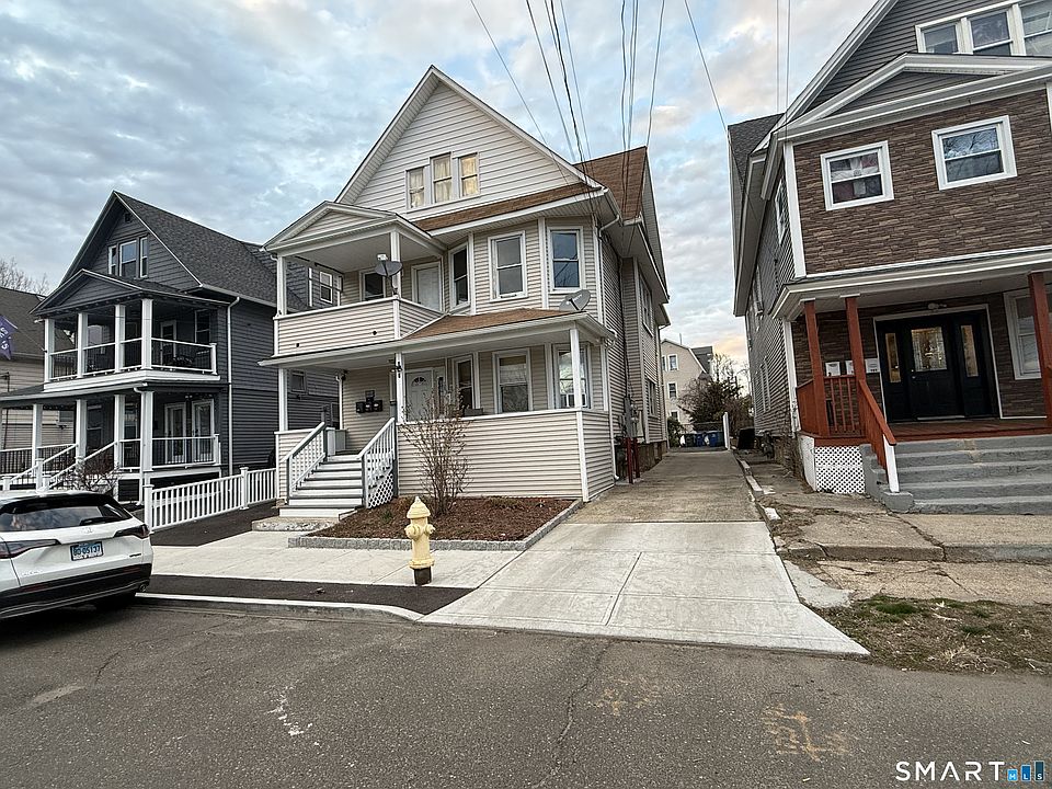 1st image of 127 Eagle St