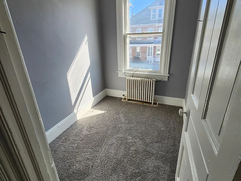 41 Glen Ave #2 — Photo 7