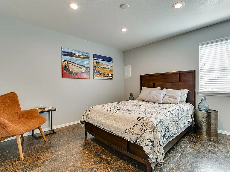 Norman Apartments — Photo 18