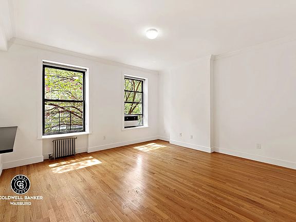 5th image of 417 Manhattan Ave #B-4