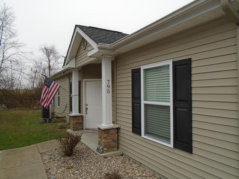 1st image of 795 Blossom Ct