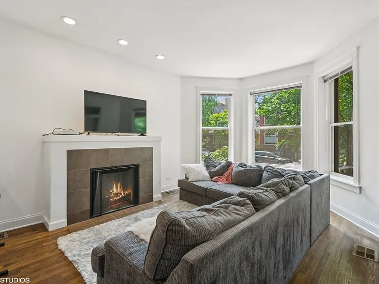 3645 N Wilton Ave #2 — Photo 1