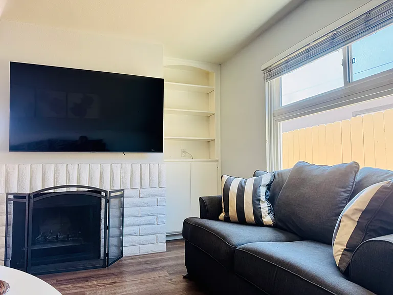 2744 Hornblend St #1 — Photo 3