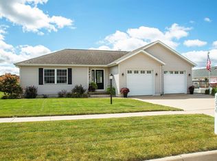 3604 Monaghan Dr, Waverly, IA 50677