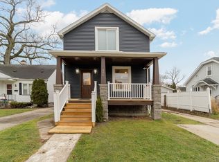 406 Cass Ave, Bay City, MI 48708
