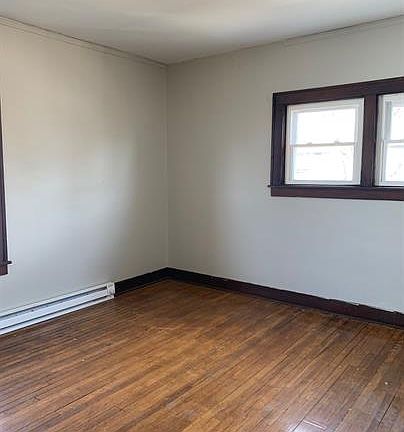 4th image of 1926 Catalpa Dr APT 4