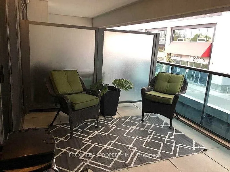 Parkside Towers — Photo 4
