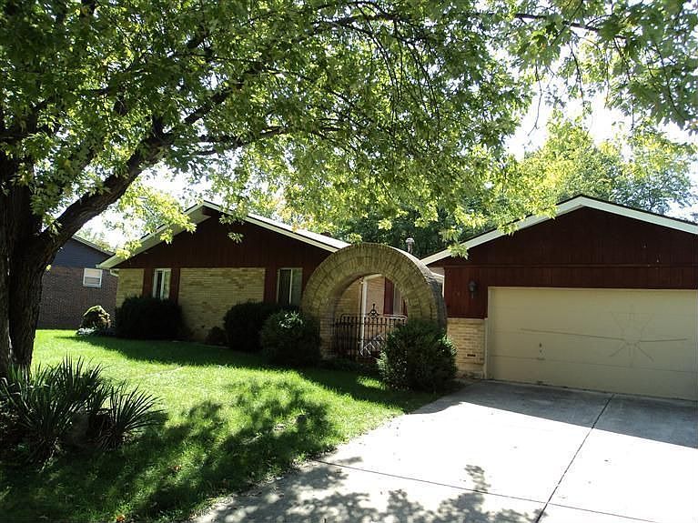 1st image of 148 Lake Forest Dr