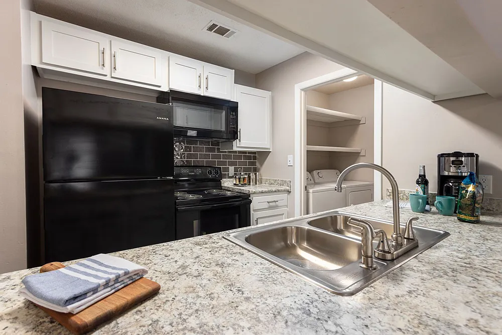 Kessler Point Apartment Homes — Photo 2