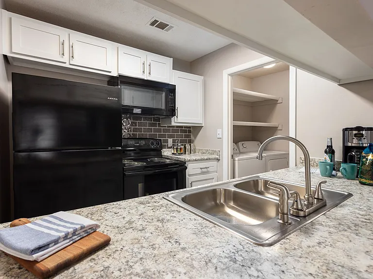 Kessler Point Apartment Homes — Photo 1