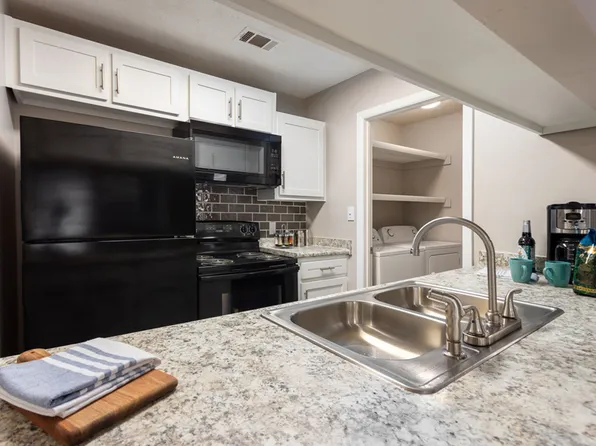 Kessler Point Apartment Homes