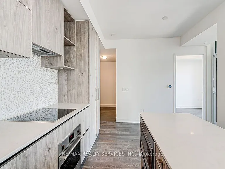 1 Yorkville Ave #2611 — Photo 9