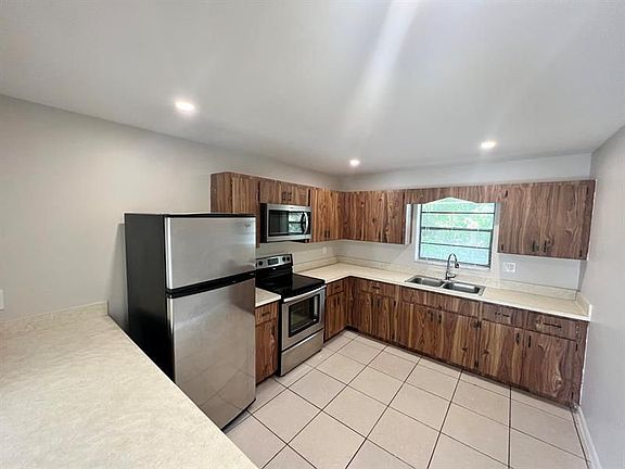 5th image of 1515 N Federal Hwy APT 7