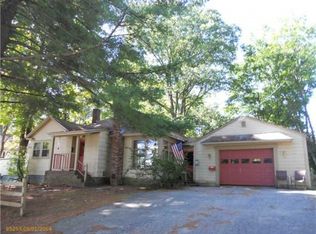 48 Summer St, Skowhegan, ME 04976