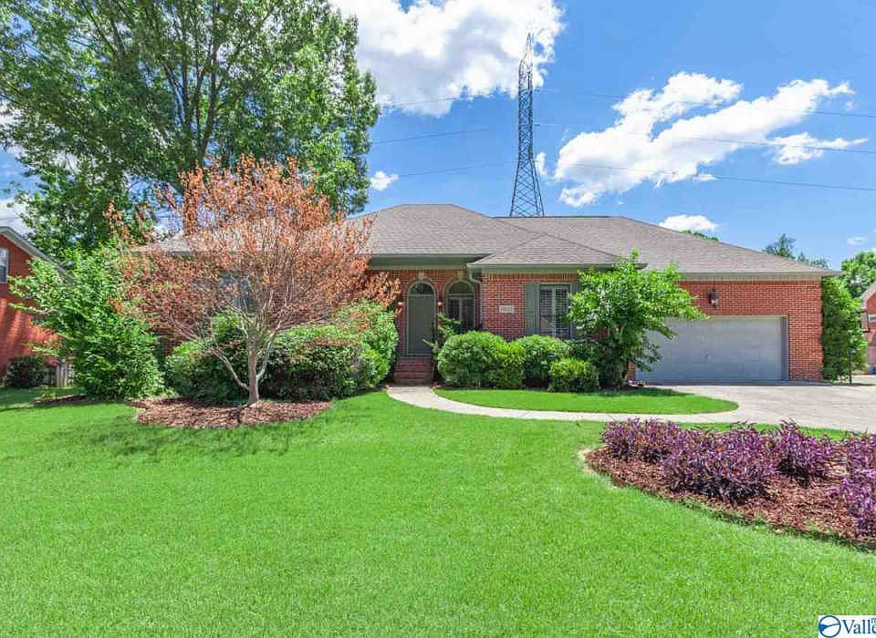 1st image of 14028 Camden Cir SE