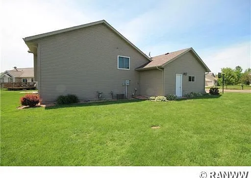 2909 W Frank St — Photo 3