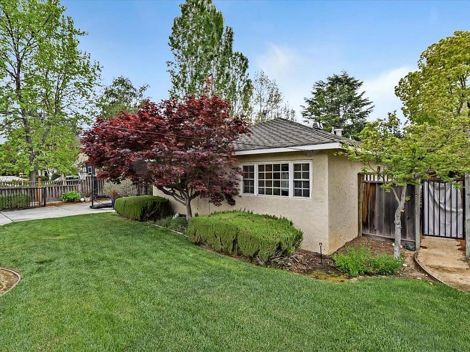 1st image of 1361 Peggy Ave