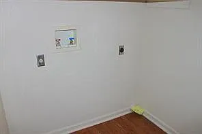 7101 Wendemere St — Photo 5