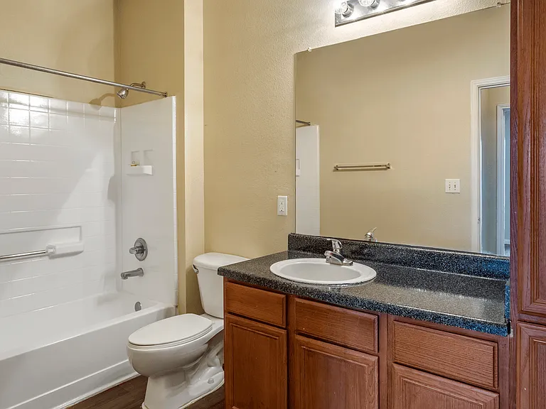 City Parc II at West Oaks Apartments — Photo 26