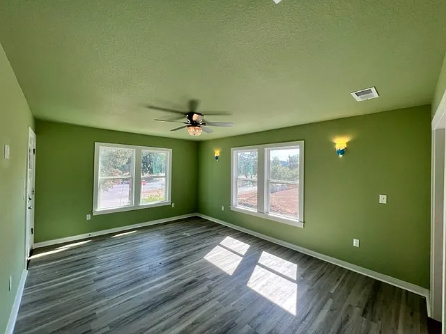 6815 FM 2673 — Photo 3