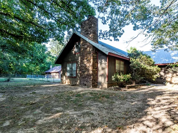 13301 Big Red Ln, Siloam Springs, AR 72734