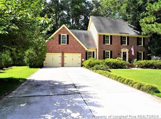 216 Renton Ct, Fayetteville, NC 28311