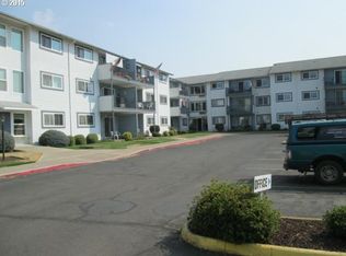950 Evergreen Rd APT 301, Woodburn, OR 97071