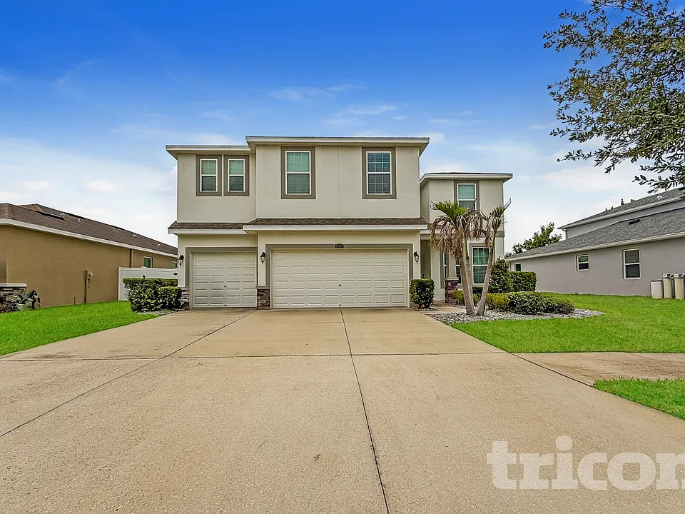 12317 Fairlawn Dr