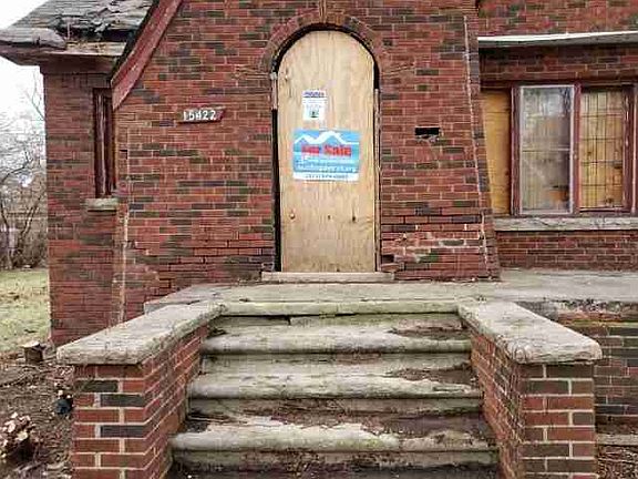 15422 Manor