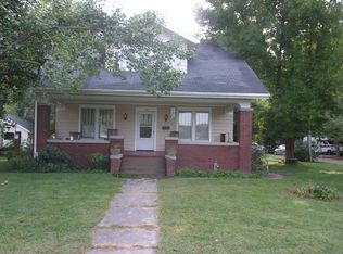 323 S Liberty St, Rushville, IL 62681