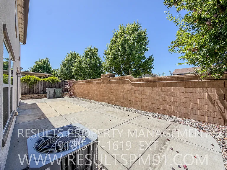 4329 Gentry Way — Photo 43