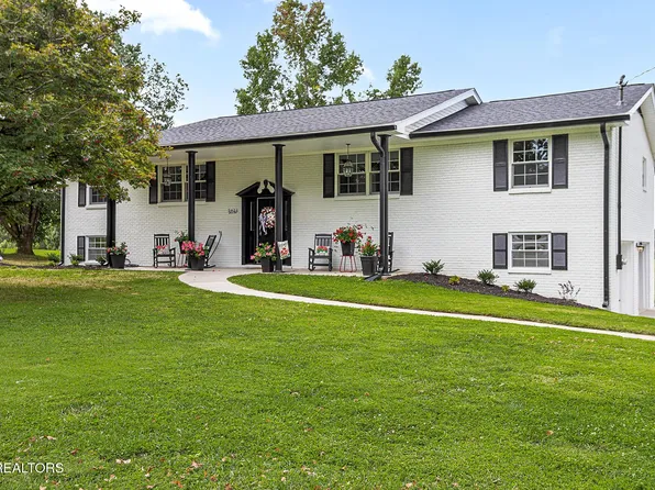 9422 Johnson Rd, Strawberry Plains, TN 37871