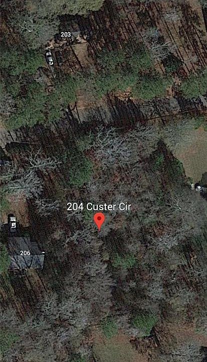 1st image of 204 Custer Cir #1