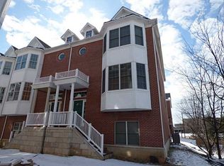 826 S Park Trail Dr #16, Carmel, IN 46032