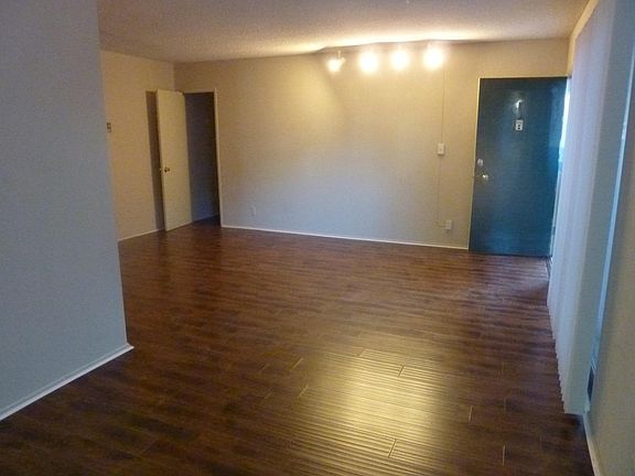 2nd image of 1415 S Saltair Ave APT 1