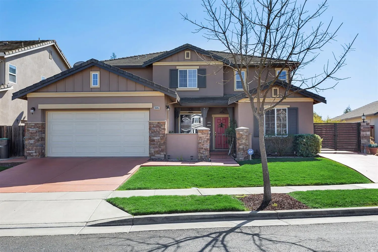 3845 Huntington Rd photo 1