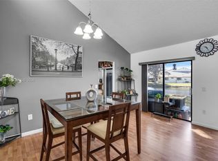 North Lake Townhomes, Fort Lauderdale, FL 33322