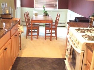 2 Avon Ct, Chatham, NJ 07928