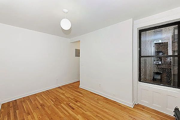 1st image of 240 W 15th St APT 18