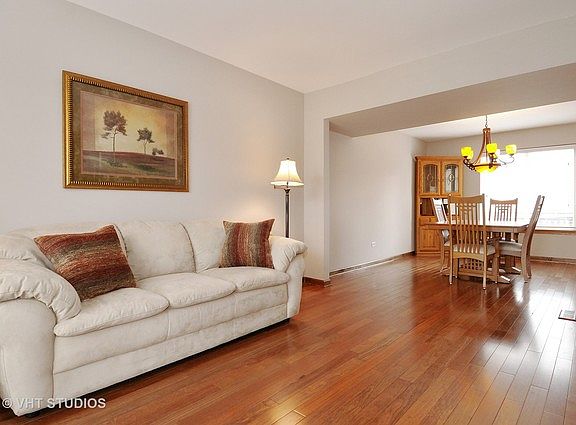 4th image of 2704 Oasis Dr