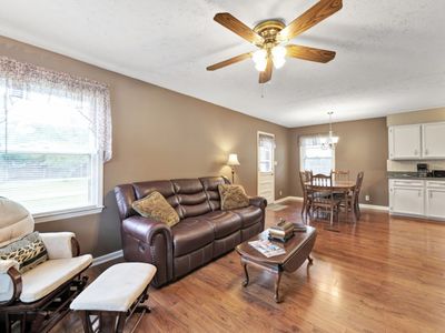 303 E Prospect Ave, Raeford, NC, 28376