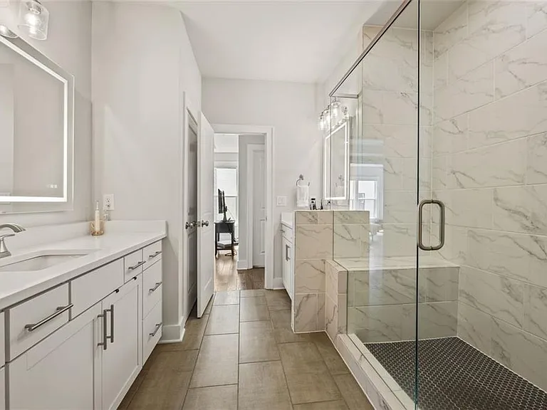2145 Burnside Dr NW — Photo 30