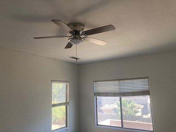 3rd image of 8429 W Cocopah St