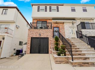 83 Lisa Ln, Staten Island, NY 10312