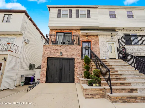 83 Lisa Ln, Staten Island, NY 10312