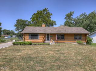 1729 Glenwood Pl, Carthage, MO 64836