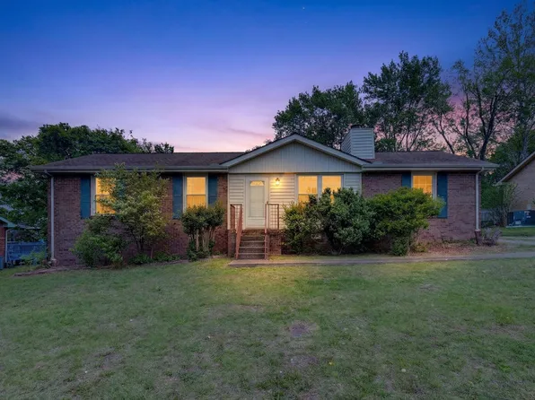 120 Hillwood Dr, Hendersonville, TN 37075
