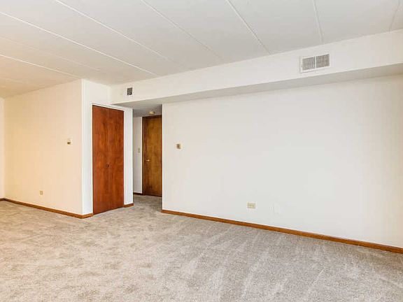 4th image of 1541 S Ardmore Ave APT D
