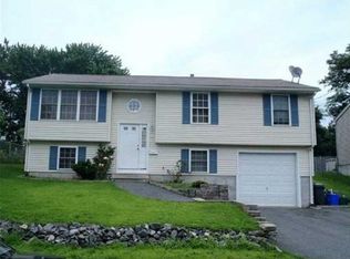 89 Knight St, Cranston, RI 02920